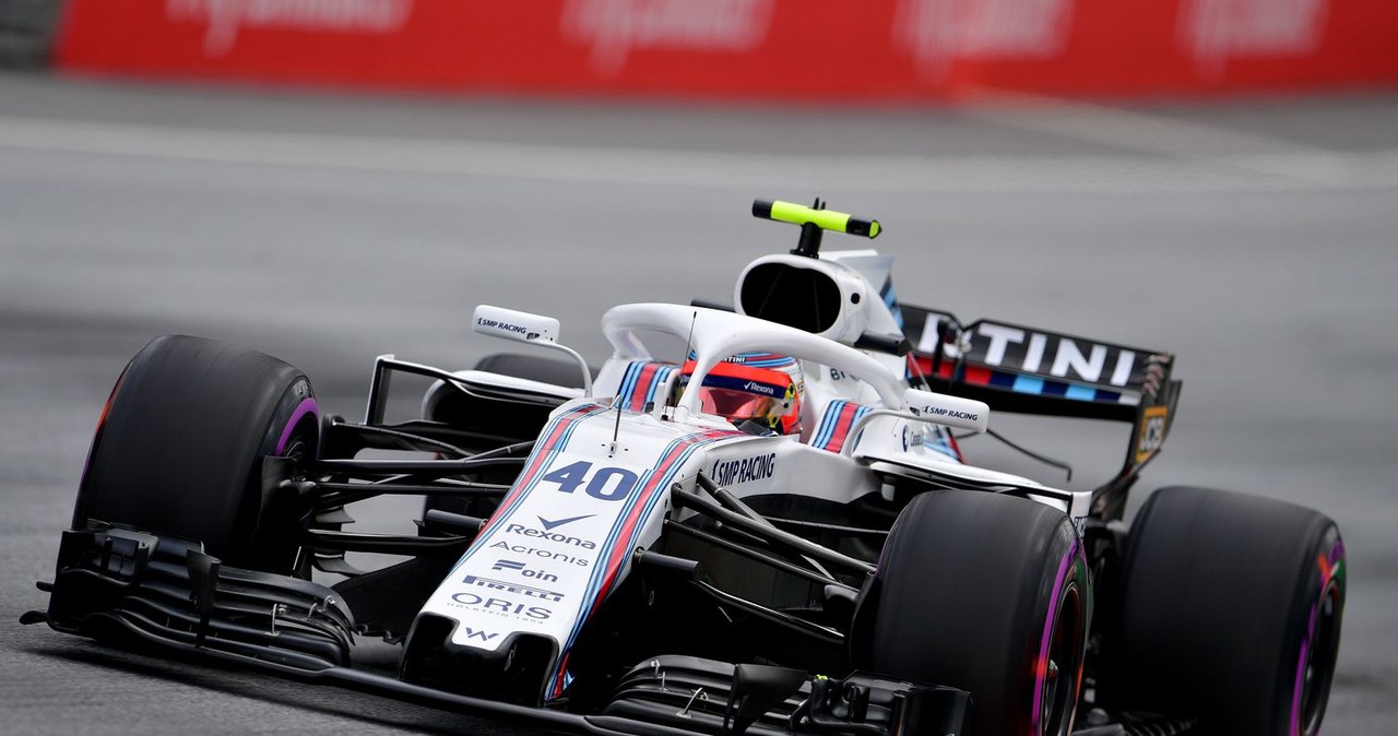 Robert Kubica podczas testów bolidu Williamsa /AFP