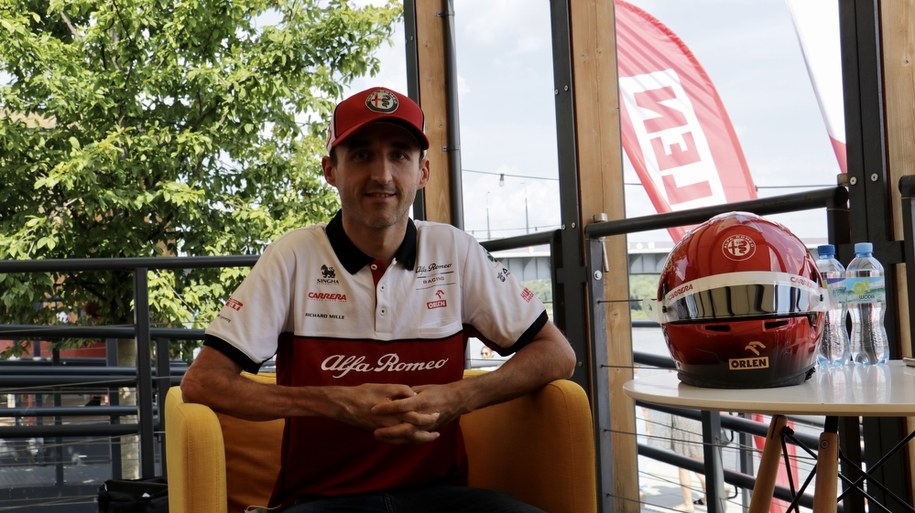 Robert Kubica w czasie spotkania z dziennikarzami /Jakub Rutka /RMF FM