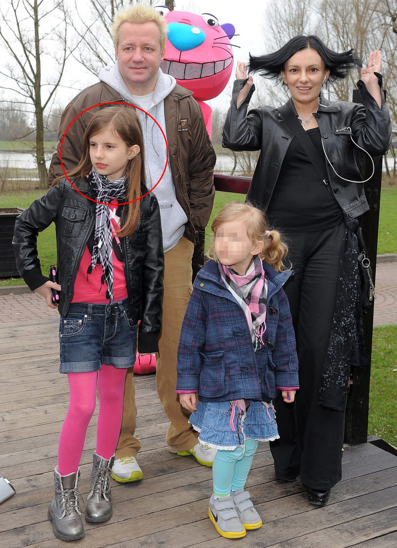   Robert Leszczyński with his daughter Vesna and Alicja Borkowska / East News 