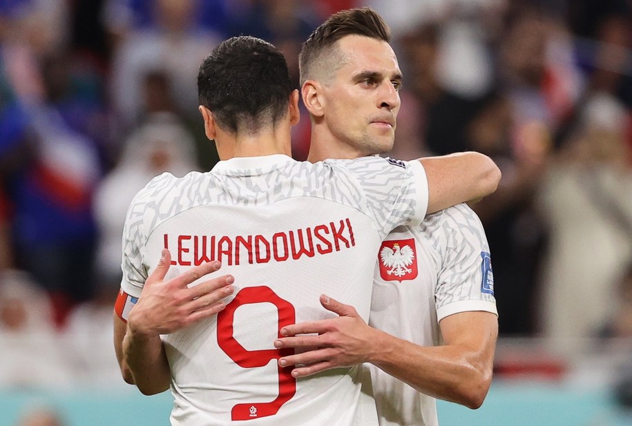 Robert Lewandowski i Arkadiusz Milik po ostatnim meczu na mundialu /	ALI HAIDER /PAP/EPA