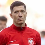 Robert Lewandowski jak... Jan Paweł II? Ekspert nie ma wątpliwości. "To był starannie opracowany plan"