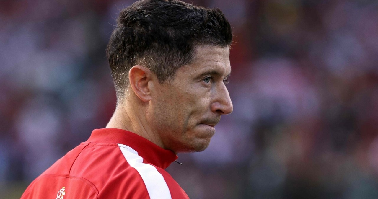 Robert Lewandowski, kapitan reprezentacji polski w piłce nożnej. /KENZO TRIBOUILLARD / AFP /East News