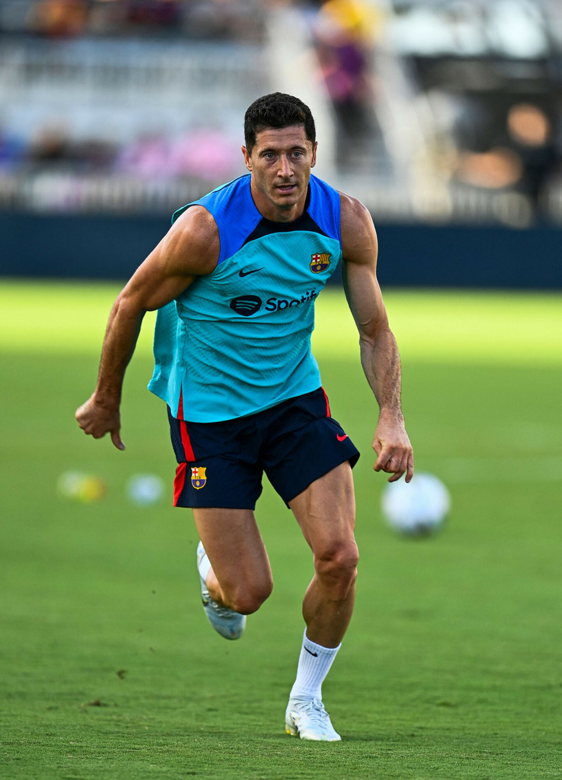 Robert Lewandowski na treningu Barcelony /CHANDAN KHANNA/AFP/East News /East News