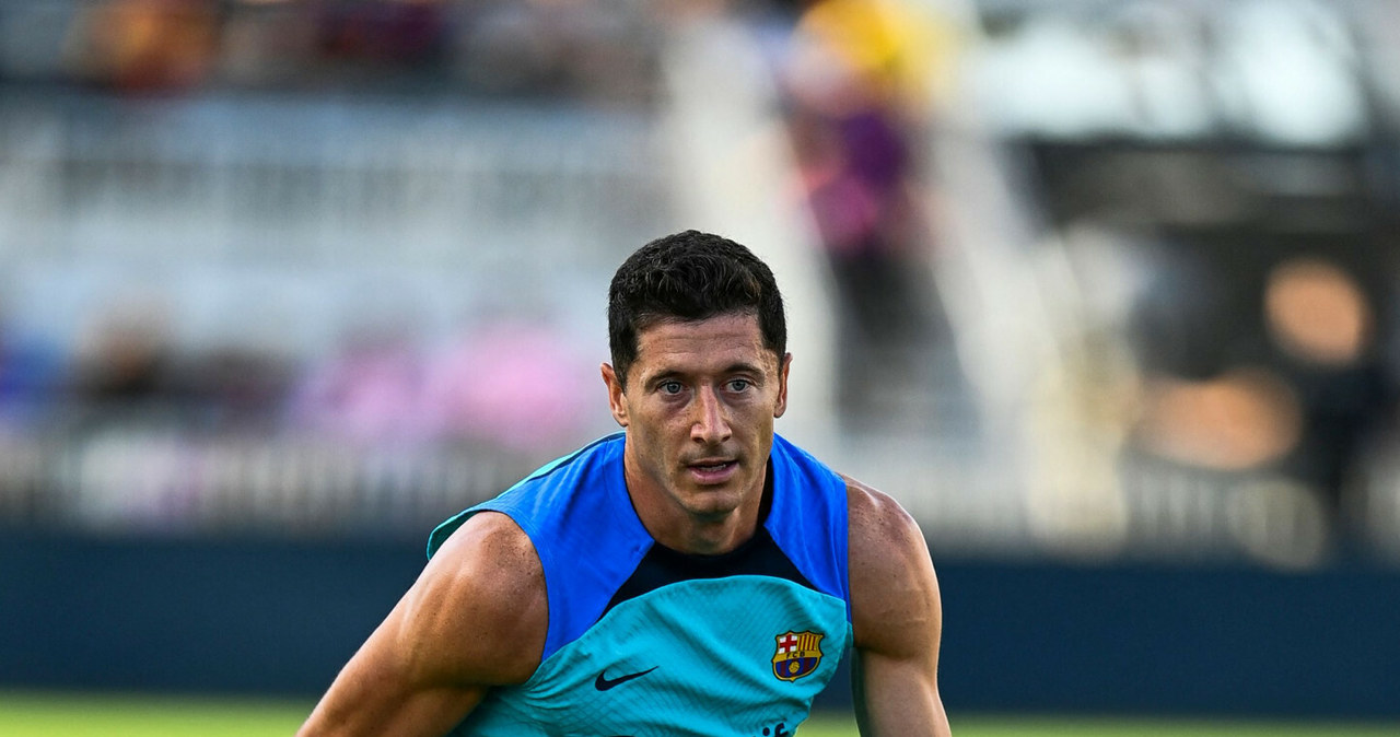 Robert Lewandowski na treningu Barcelony /CHANDAN KHANNA/AFP/East News /East News