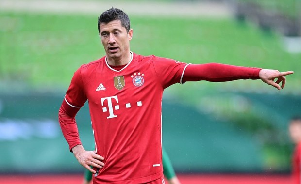 Robert Lewandowski nie wystąpi w meczu z Anglią? Kluby zwiększają presję na kadrowiczów