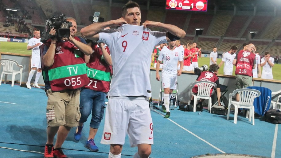 Robert Lewandowski po meczu z Macedonią Północną /Andrzej Lange /PAP