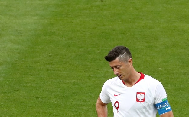 Robert Lewandowski po meczu z Senegalem /Abedin Taherkenareh   /PAP/EPA