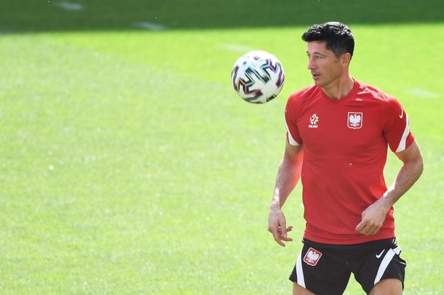 Robert Lewandowski podczas treningu reprezentacji Polski w trakcie Euro 2020 /Marcin Gadomski /PAP