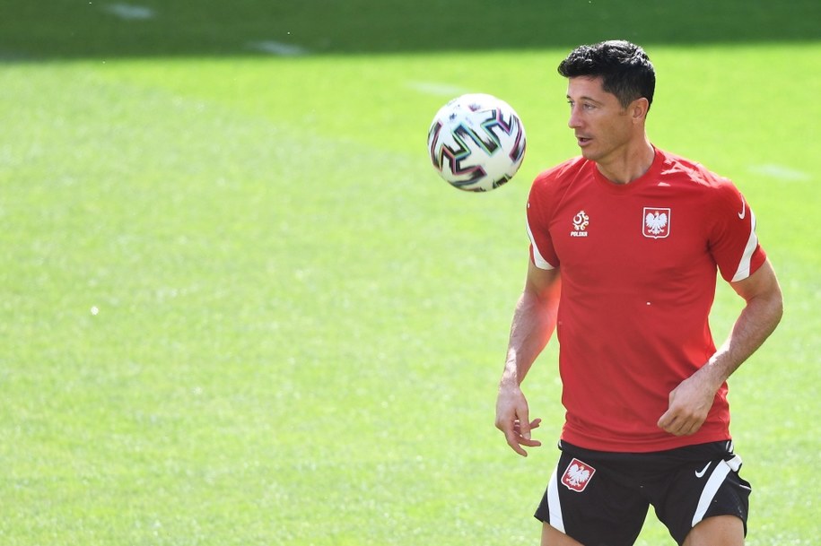 Robert Lewandowski podczas treningu reprezentacji Polski w trakcie Euro 2020 /Marcin Gadomski /PAP