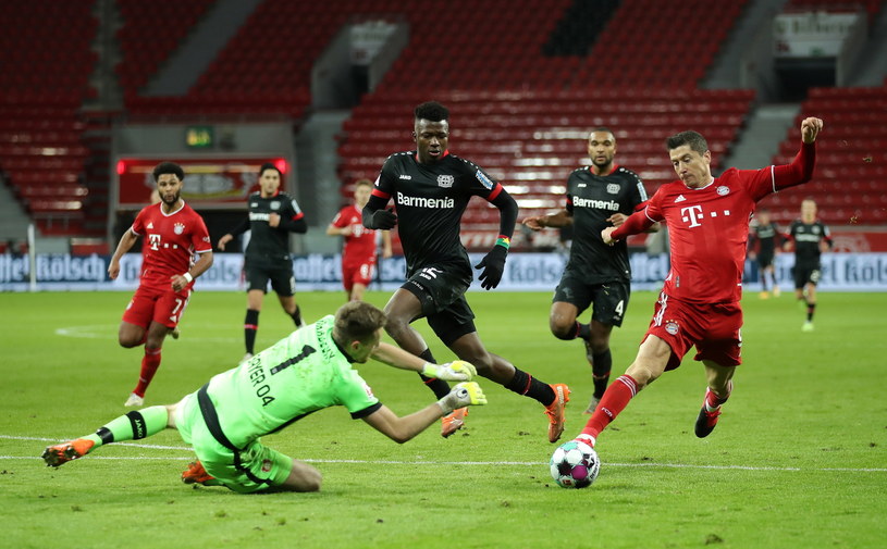 Bayer Leverkusen Bayern Munich 1 2 Robert Lewandowski Is The Fastest Player In The Tournament