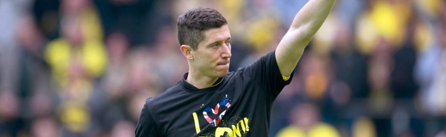 Robert Lewandowski stał się idolem młodych piłkarzy /BERND THISSEN /PAP/EPA