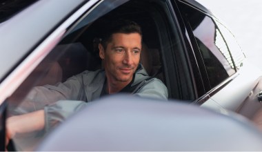 Robert Lewandowski twarzą Chery. Nowy klip pokazuje go od nieznanej strony