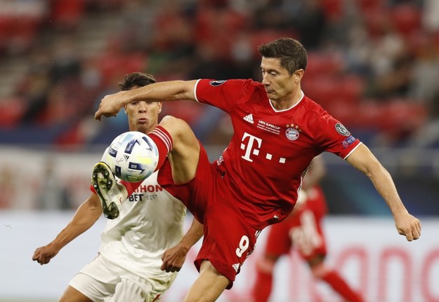 Robert Lewandowski w meczu Bayernu Monachium z Sevillą o Superpuchar UEFA /Laszlo Balogh / POOL /PAP/EPA
