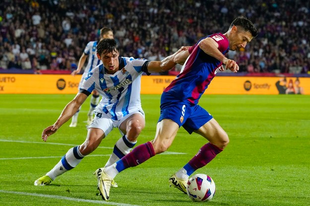 Robert Lewandowski w poniedziałkowym meczu Barcelony z Realem Sociedad /ENRIC FONTCUBERTA /PAP/EPA