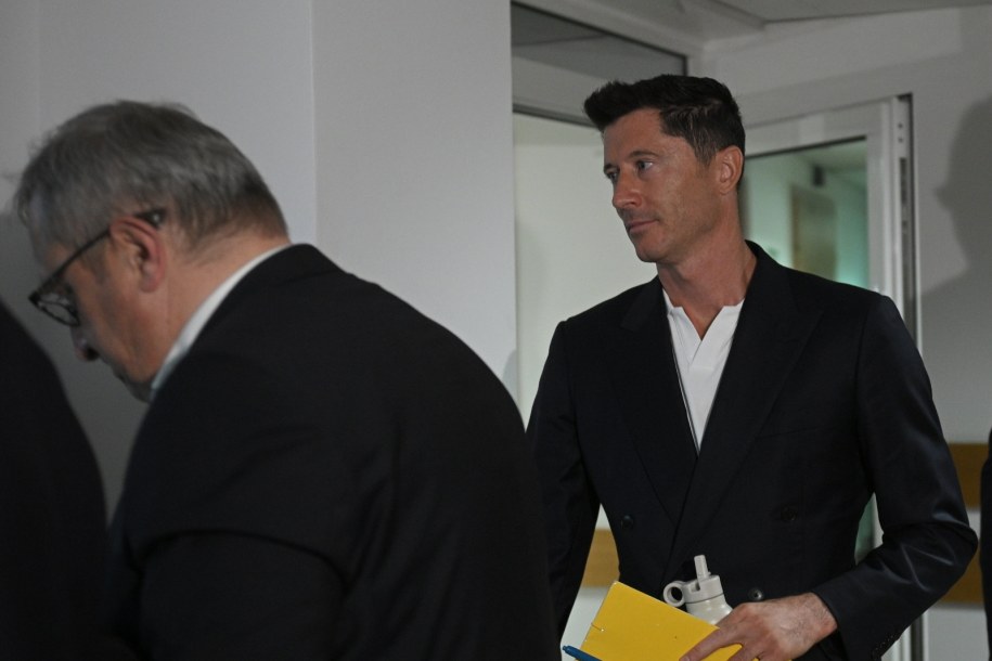 Robert Lewandowski w sądzie /Marcin Obara /PAP