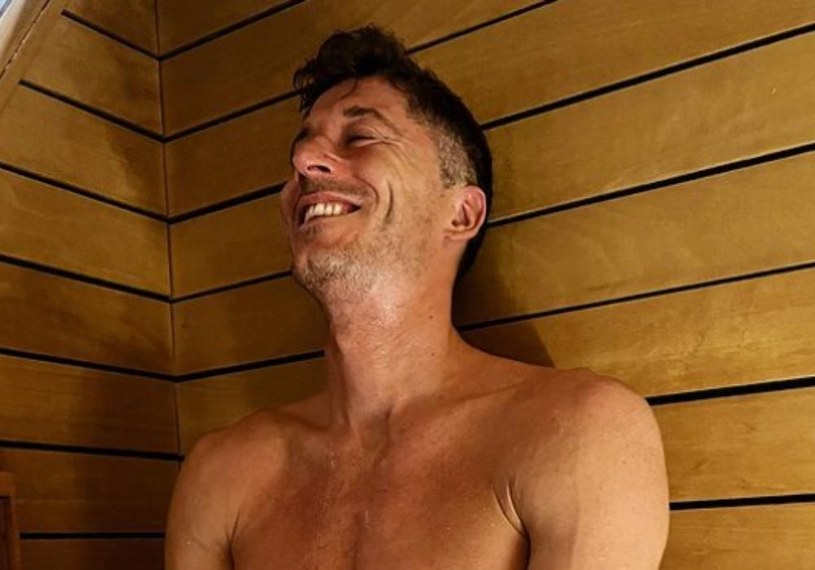 Robert Lewandowski w saunie fot. Instagram (instagram.com/_rl9) /Instagram
