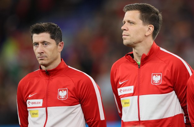 Robert Lewandowski (z lewej) i Wojciech Szczęsny / 	Leszek Szymański    /PAP