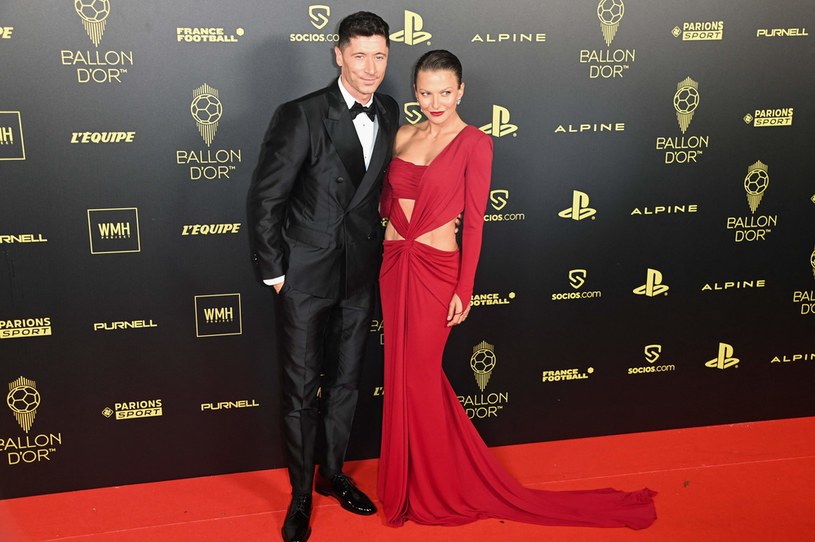 Robert Lewandowski z żoną, Złota Piłka 2022 /AFP