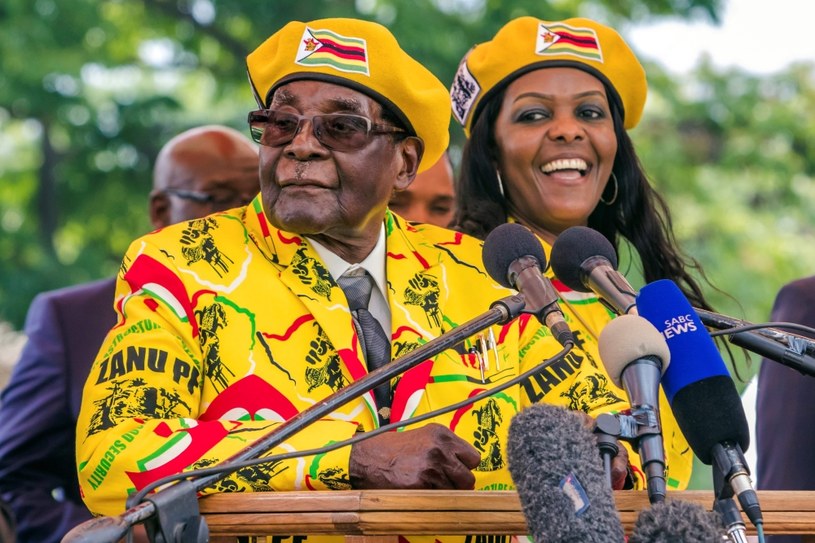 Robert Mugabe i jego żona Grace /AFP