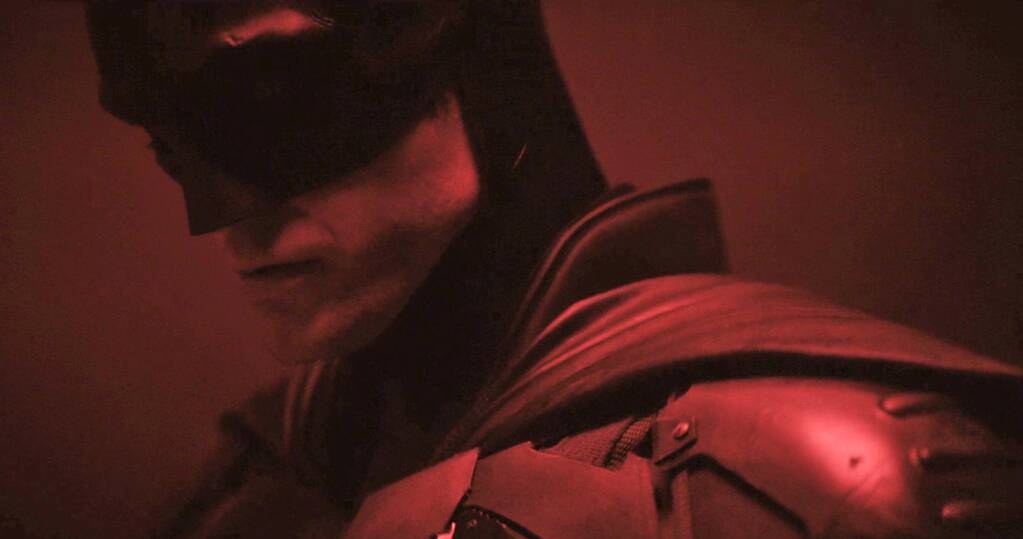 Robert Pattinson w kostiumie Batmana /materiały prasowe