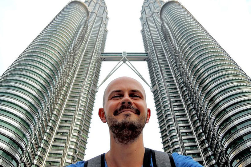 Robert Rient w Kuala Lumpur /erient.info /materiał zewnętrzny