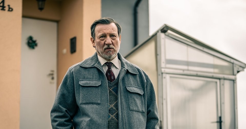 Robert Więckiewicz w serialu "Minuta ciszy" /Przemek Pączkowski /materiały prasowe