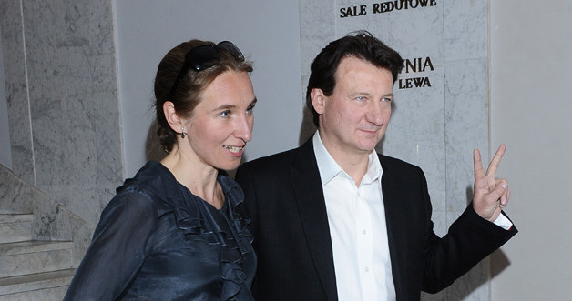 Robert Więckiewicz z żoną Natalią /Andras Szilagyi /MWMedia