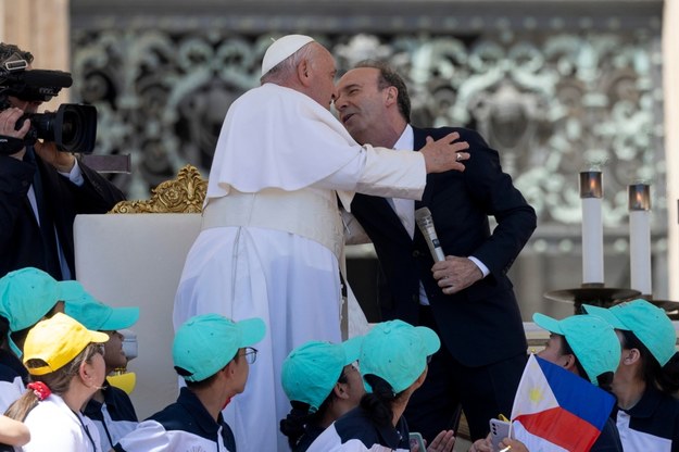 Roberto Benigni i papież Franciszek /MASSIMO PERCOSSI /PAP