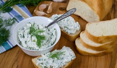 Robi się w pięć minut, a znika w dwie. Idealna pasta do kanapek na śniadanie 