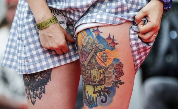 Robienie tatuaży będzie bezpieczniejsze. Nowe unijne przepisy