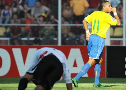 Robinho strzelił dwa gole Wenezueli /AFP