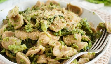 Robiony ręcznie od pokoleń. Podaj go z boczkiem i warzywami