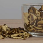 Robisz farsz do pierogów z suszonych grzybów? Uważaj, 1 błąd i wyjdą gorzkie