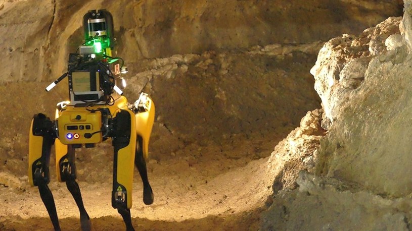 Robo-pies Spot w roli eksploratora jaskiń. Takie roboty znajdą nam dom na Księżycu i Marsie /Geekweek