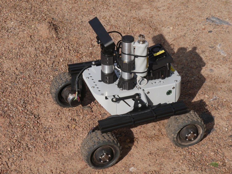 Robot LEO, którym w tym roku drużyny sterują zdalnie /Grzegorz Jasiński /RMF FM