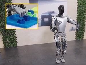 Robot Tesli przerażająco podobny do człowieka. Na filmie robi stójkę i układa klocki