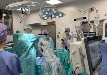 Roboty opanowały sale operacyjne? Tak pracuje ortopedyczne ramię