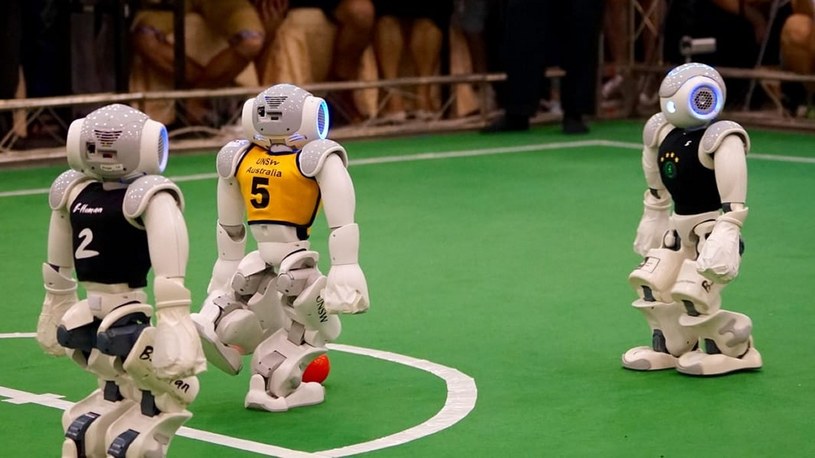 Roboty starły się z ludźmi w mistrzostwach RoboCup 2019 w piłce nożnej /Geekweek