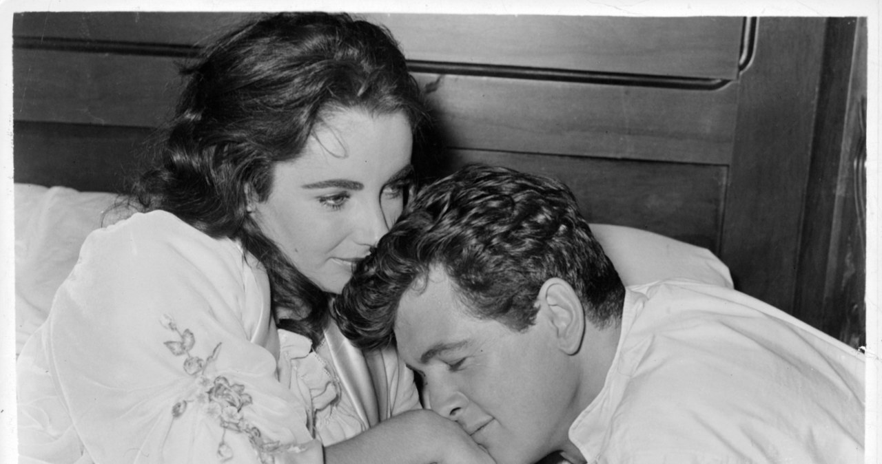 Rock Hudson i Elizabeth Taylor w filmie "Olbrzym" /Warner Bros /Getty Images