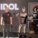 "Rocky" po rosyjsku. Robot AI Aidol wchodzi na scenę… i pada