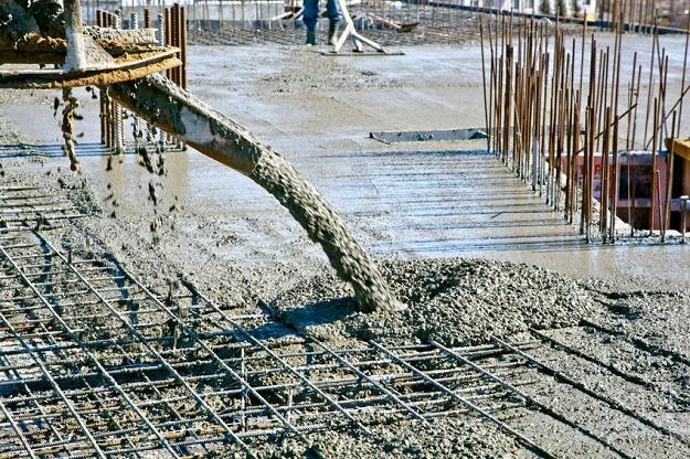 Roczne zdolności produkcyjne cementowni w Polsce wynoszą 24 mln ton /&copy;123RF/PICSEL