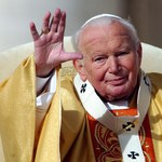 Rocznica kanonizacji Jana Pawła II. "Pontyfikat Franciszka został przygotowany przez jego styl"