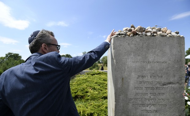 Rocznica mordu w Jedwabnem. "Byliśmy ofiarą, ale niestety byliśmy też ofiarą ofiar"