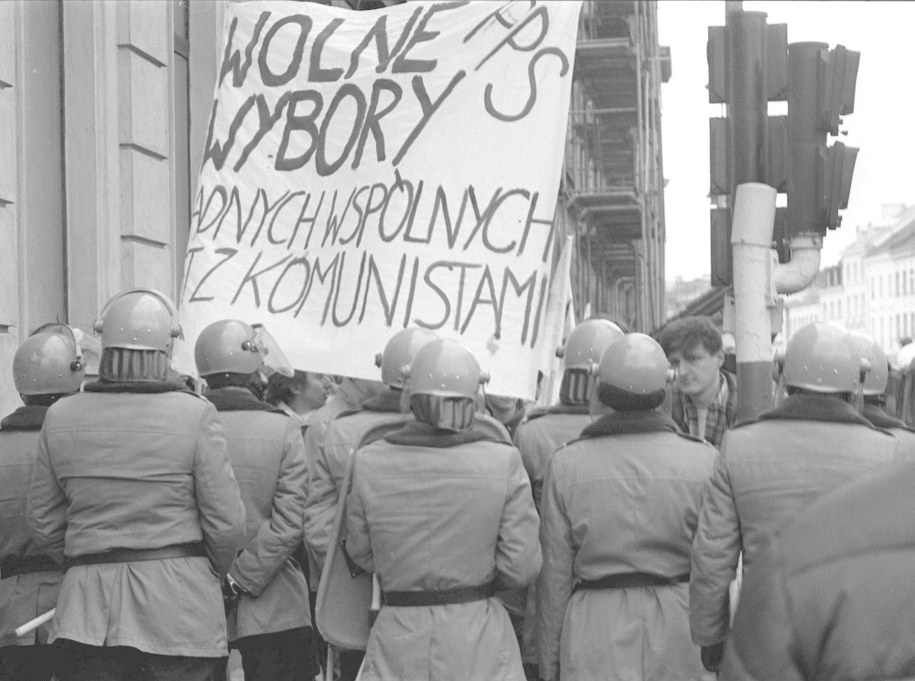 Rocznica wyborów do Parlamentu, które umożliwiły powołanie w Polsce pierwszego, niekomunistycznego rządu /Maciej Macierzyński /PAP