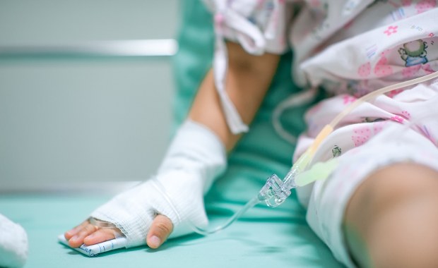 ​Rodzice, którzy mieli głodzić 3,5-letnią Helenkę, trafią na obserwację psychiatryczną