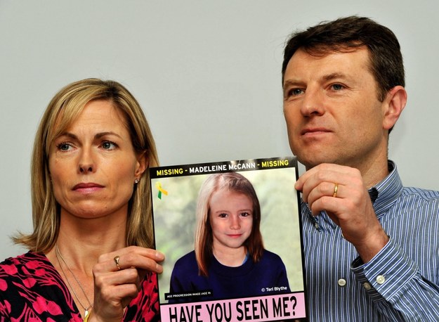 Rodzice Madeleine  McCann nie ustają w poszukiwaniach córki /JOHN STILLWELL /PAP/PA