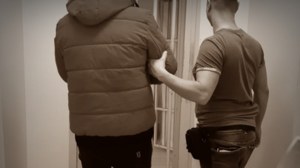 Rodzice zabronili mu wyjść, wyskoczył z II piętra. Ma 34 lata