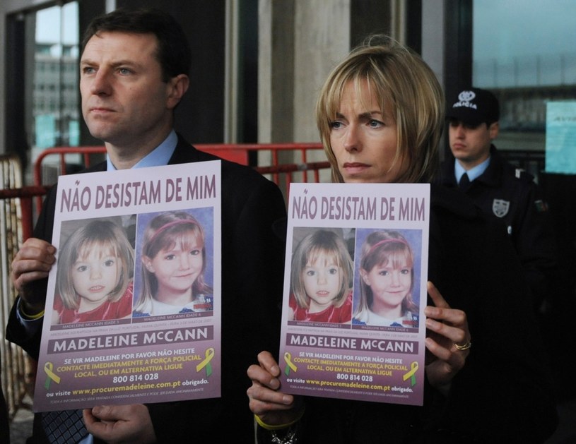 Rodzice zaginionej przed laty Madeleine McCann /FRANCISCO LEONG /AFP