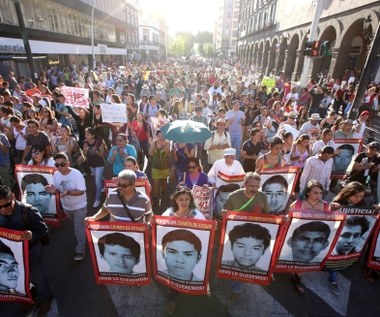 Rodzice zaginionych studentów protestowali w stolicy Meksyku