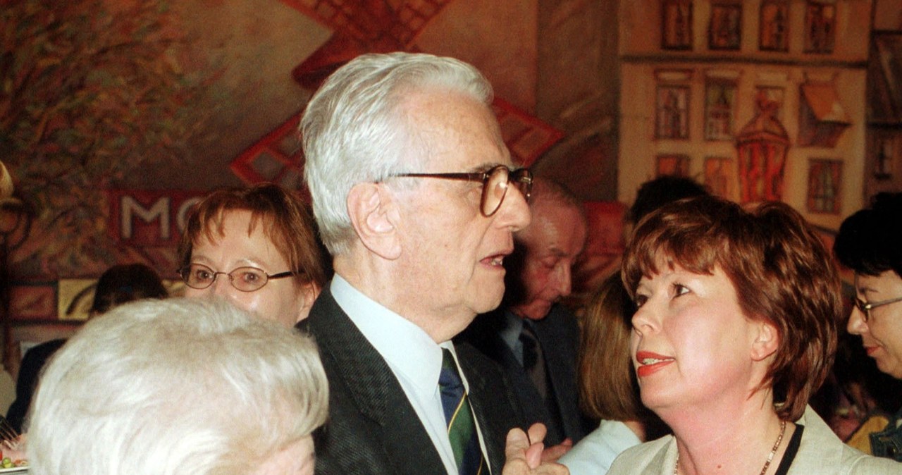 Rodzina Łapickich: Andrzej Łapicki z żoną i córką, 2001 rok /Wojtek Stein /Reporter